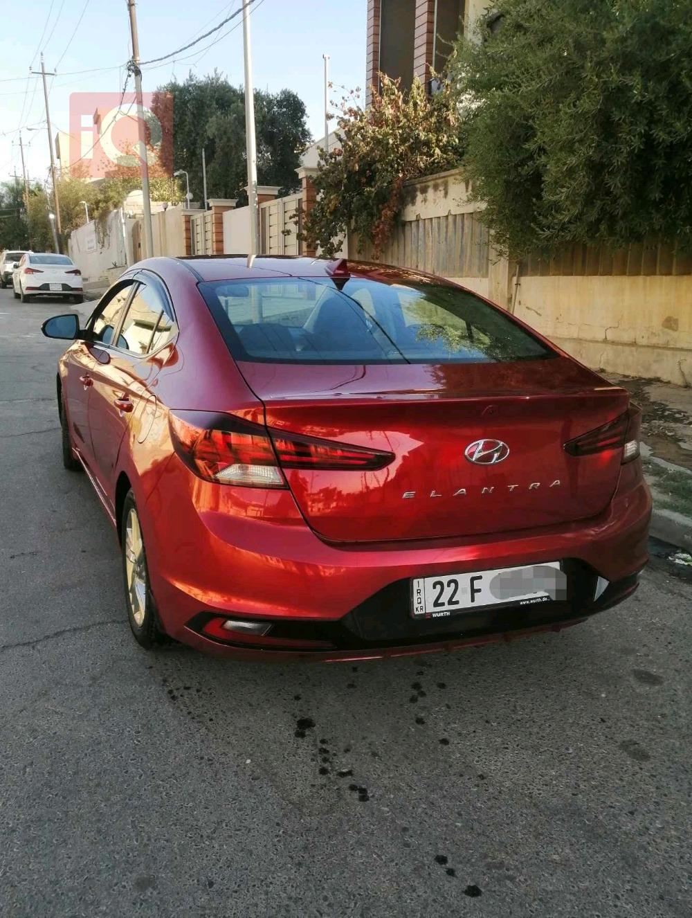 هیوندای ئەلەنترا